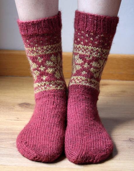 Del tiempo que esquivamos. Fair Isle Flower Socks.