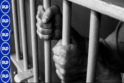 A  LA CÁRCEL POR CHANTAJISTA…???