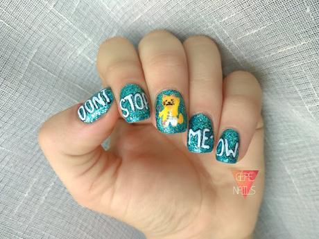 DON'T STOP ME-OW, de Freddie Meowcury  |      Queen nail art