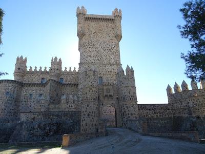 Entrada al Castillo de Guadamur