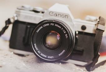 Mantenimiento y limpieza de cámaras fotográficas: cómo cuidar tu réflex o  cámara compacta en vacaciones - Paperblog