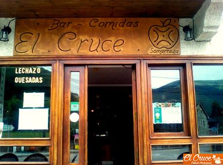 Exterior Bar El Cruce - Entrada