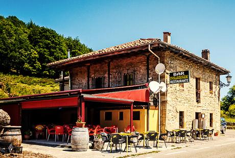 Exterior de Bar Restaurante Polaciones - Cantabria