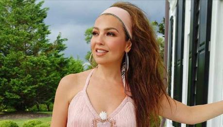 Thalía regraba su vídeo viral y lo transforma en el tema ‘Me oyen, me escuchan’ Vídeo viral de Thalía
