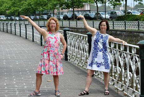 MI AMIGA ANA Y YO POSANDO