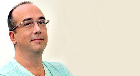 El Periodista Orlando Suárez (@orsua) sorprende al abandonar la presidencia de la revista Ronda El Periodista Orlando Suárez (@orsua) sorprende al abandonar la presidencia de la revista Ronda