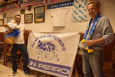 Ruxidos de Esteiro, la afición del Uni Ferrol que ruge