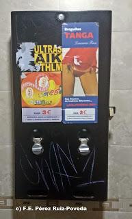 ...A MEDIA ASTA, LOS OJOS ...A MEDIA ASTA, LOS OJOS