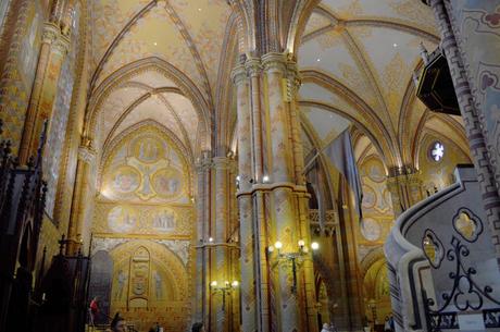 La Iglesia de San Matías y el Bastión de los Pescadores La Iglesia de San Matías y el Bastión de los Pescadores