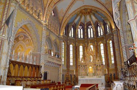 La Iglesia de San Matías y el Bastión de los Pescadores La Iglesia de San Matías y el Bastión de los Pescadores