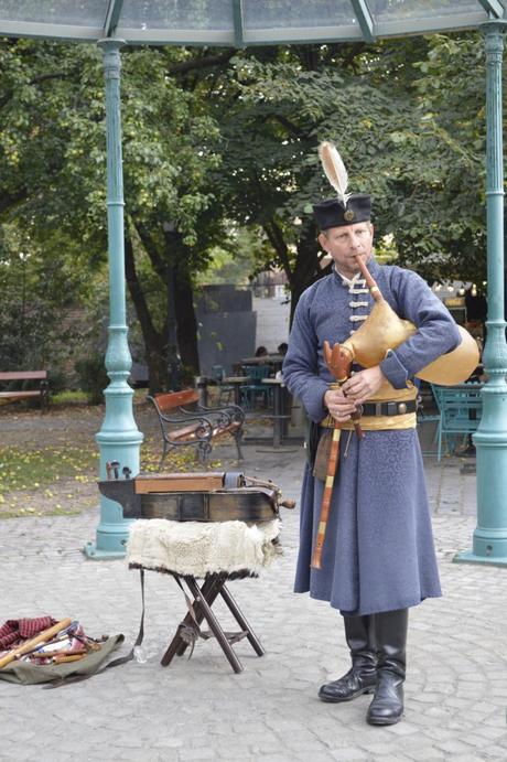 La Iglesia de San Matías y el Bastión de los Pescadores La Iglesia de San Matías y el Bastión de los Pescadores