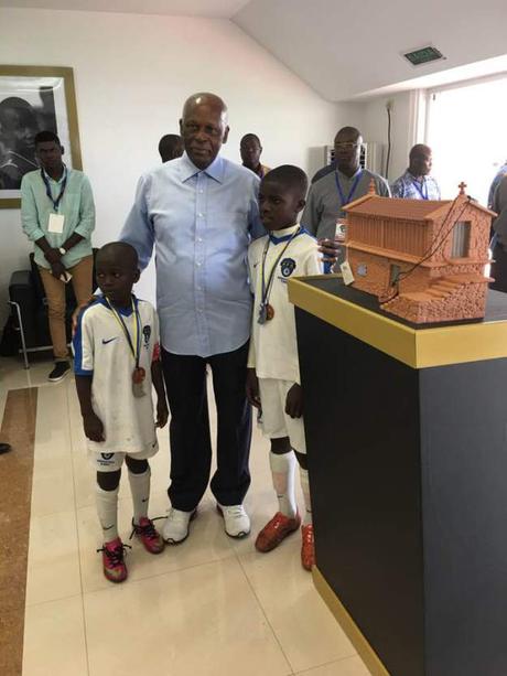 Felicidades a la Escuela de Fútbol Base AFA Angola y a su Patrón