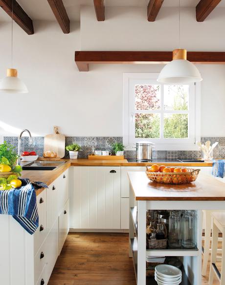 Una masía catalana con el frescor del Mediterráneo