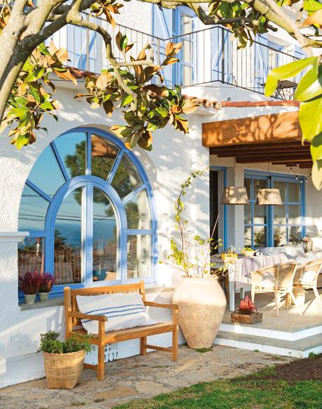 Una masía catalana con el frescor del Mediterráneo