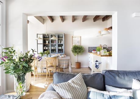 Una masía catalana con el frescor del Mediterráneo