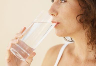 como podemos cuidar nuestra salud beber agua