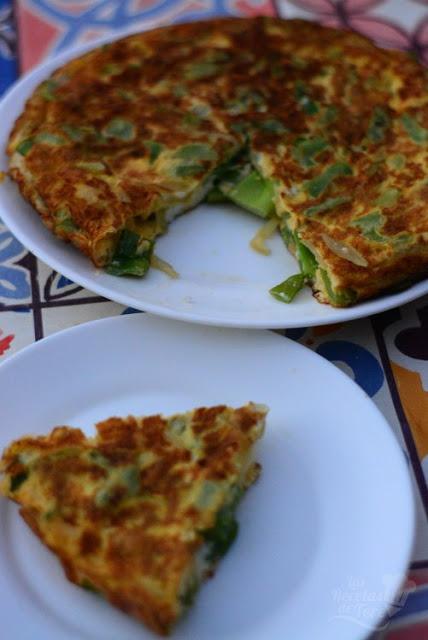 Maravillosa tortilla de judías verdes y cebollas 04