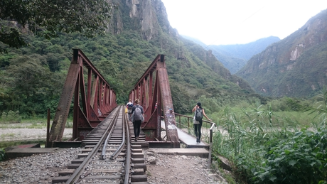 Viajar sola o solo por el mundo
