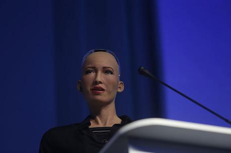 #Tecnologia: Sophia, la #robot humanoide visitó por primera vez #Colombia / #Robotica