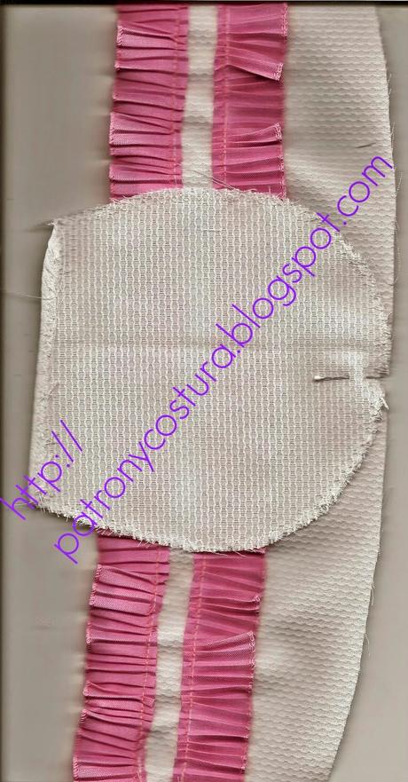 vestido de flamenca para niñas diy-Tema 30 http://www.patronycostura.com/2013/12/tema-30-vestido-sevillana-para-ninas.html