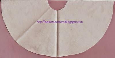 vestido de flamenca para niñas diy-Tema 30 http://www.patronycostura.com/2013/12/tema-30-vestido-sevillana-para-ninas.html