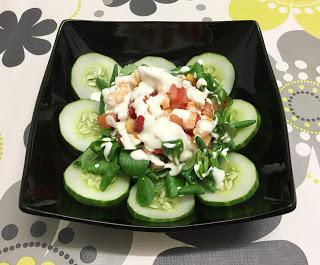 Ensalada de pepino y gambas