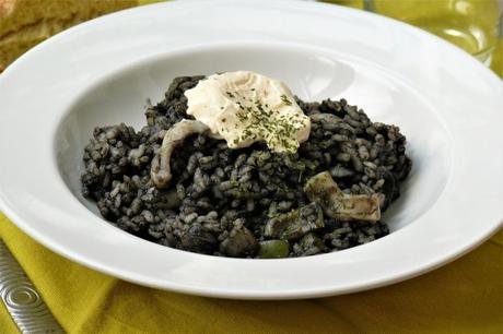 Receta de arroz negro con alioli de lima