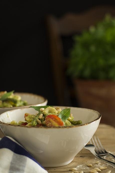 ENSALADA DE ORECHIETTE Y PESTO DE CALABACIN