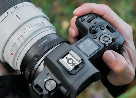 Canon presenta la EOS R, su primera cámara sin espejo Full Frame