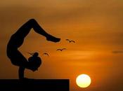 estas poses yoga mejorarás postura