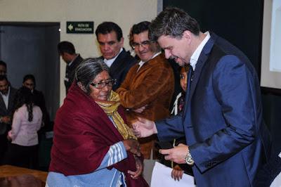 OTORGA BENEFICENCIA DEL ISEM APOYOS A PERSONAS CON DISCAPACIDAD VISUAL Y AUDITIVA OTORGA BENEFICENCIA DEL ISEM APOYOS A PERSONAS CON DISCAPACIDAD VISUAL Y AUDITIVA