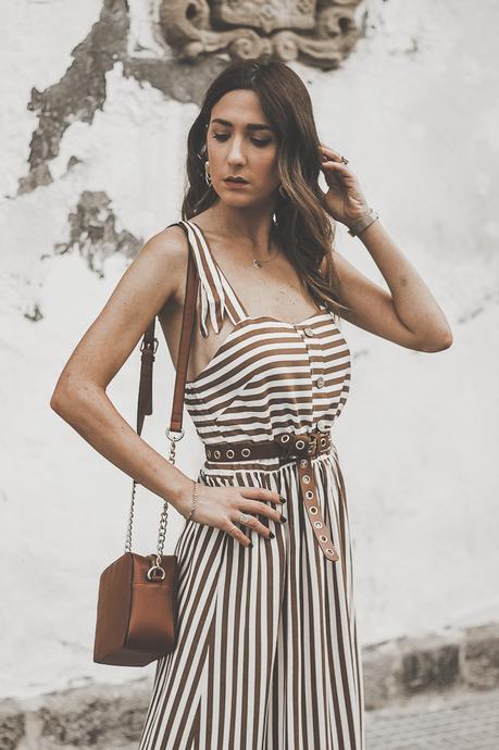 How to style: midi dress - cómo combinar: un vestido midi - Paperblog How to style: midi dress - cómo combinar: un vestido midi - Paperblog