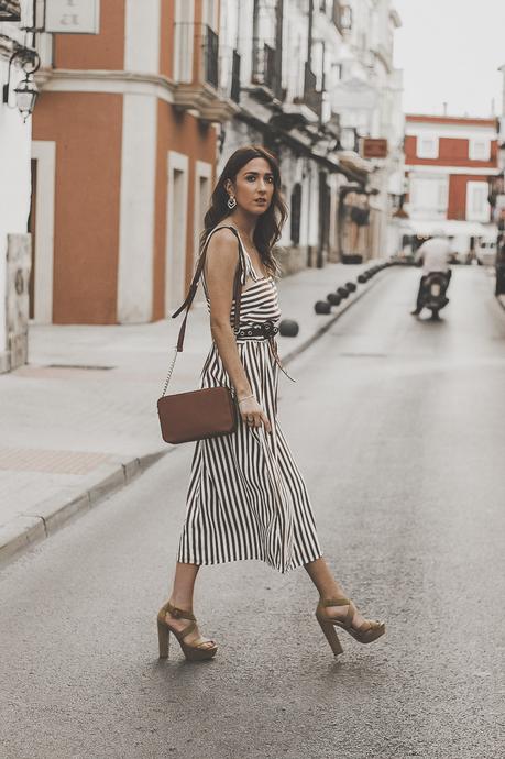 HOW TO STYLE: MIDI DRESS - CÓMO COMBINAR: UN VESTIDO MIDI
