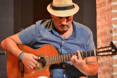 “Fados e Maresías” en la noche del palacio. “Fados e Maresías” en la noche del palacio.