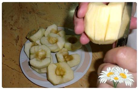 Laminando las manzanas.