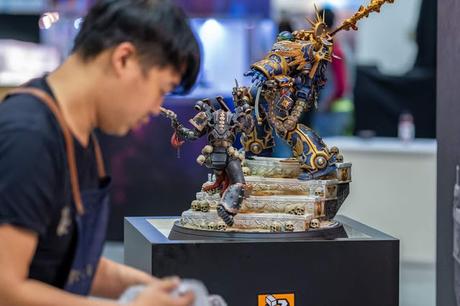 HMO sacará dioramas escala 1:6 de W40K. Guilliman será el primero