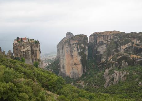 Meteora: la impactante belleza de rocas únicas y monasterios casi inaccesibles