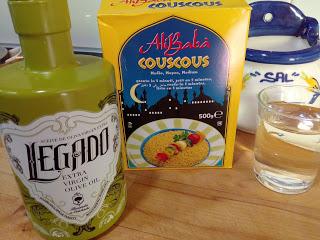 ALBÓNDIGAS DE PESCADO EN SALSA AGRISTADA (SALSA SEFARDÍ DE HUEVO Y LIMÓN) ALBÓNDIGAS DE PESCADO EN SALSA AGRISTADA (SALSA SEFARDÍ DE HUEVO Y LIMÓN)