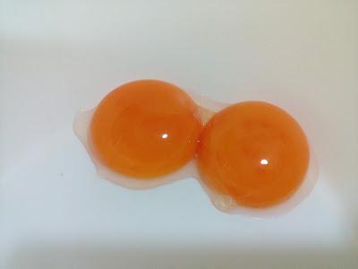 ALBÓNDIGAS DE PESCADO EN SALSA AGRISTADA (SALSA SEFARDÍ DE HUEVO Y LIMÓN)