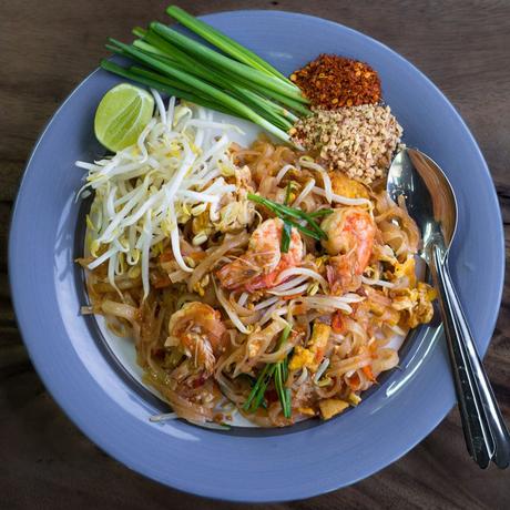 Pad Thai - Comida Tailandesa Pad Thai - Comida Tailandesa