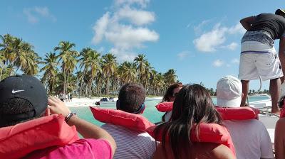 Tour Isla Saona, Canto de la playa, vuelta al mundo, round the world, mundoporlibre.com
