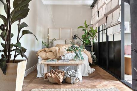 piso sueco pared de cristal estilo nórdico con plantas decoración recargada decoración pisos pequeños decoración escandinava   