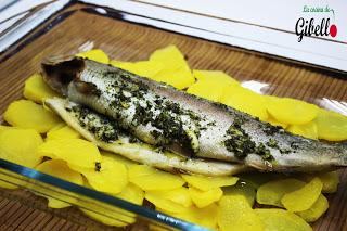 Trucha al horno con eneldo