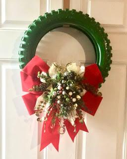 12 Ideas espectaculares para hacer adornos navideños reciclando llantas