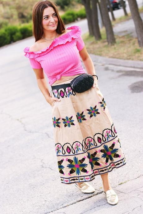 Falda midi bordada Falda midi bordada