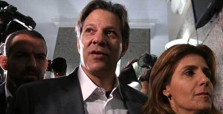 El nuevo candidato por el Partido de los Trabajadores, Fernando Haddad (AP)