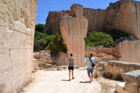 LÍTHICA, PEDRERES DE S'HOSTAL -  UN LUGAR DE CUENTO EN MENORCA