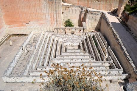 LÍTHICA, PEDRERES DE S'HOSTAL - UN LUGAR DE CUENTO EN MENORCA LÍTHICA, PEDRERES DE S'HOSTAL - UN LUGAR DE CUENTO EN MENORCA