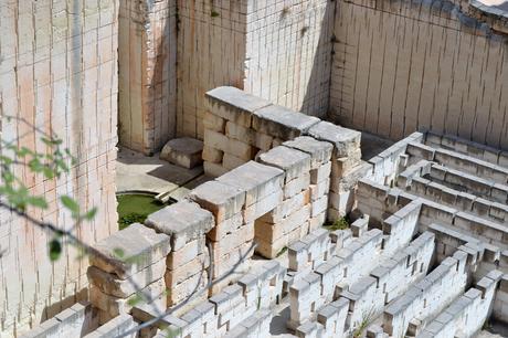 LÍTHICA, PEDRERES DE S'HOSTAL - UN LUGAR DE CUENTO EN MENORCA LÍTHICA, PEDRERES DE S'HOSTAL - UN LUGAR DE CUENTO EN MENORCA