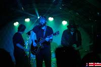 Of moths and stars en El Perro de la parte de atrás del coche